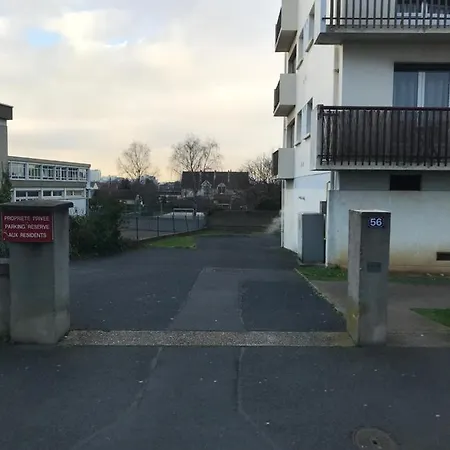 Joli Sevigne A Apartment