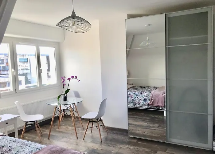 Apartment Joli Sevigne A *